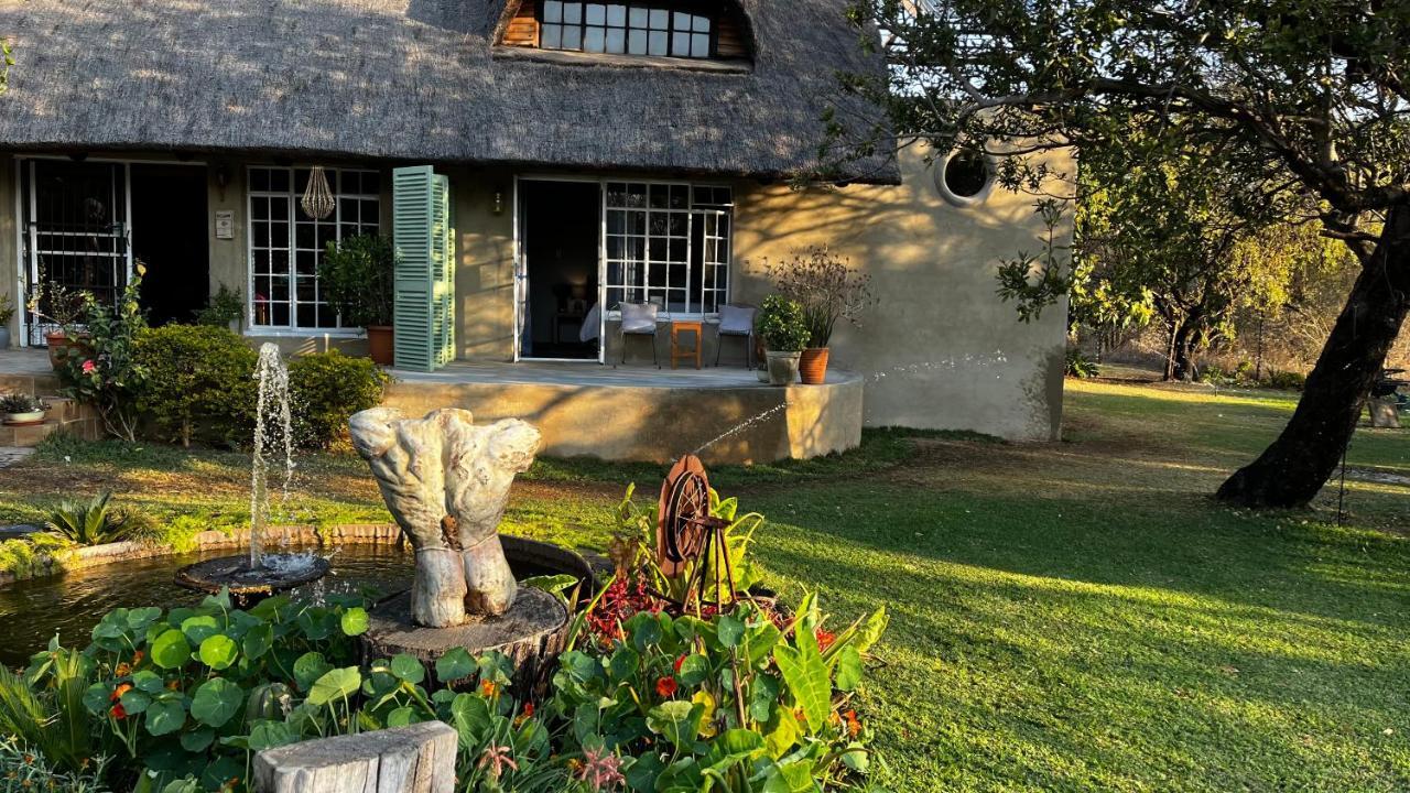 OppiPlasie Guest House Brits Exterior foto
