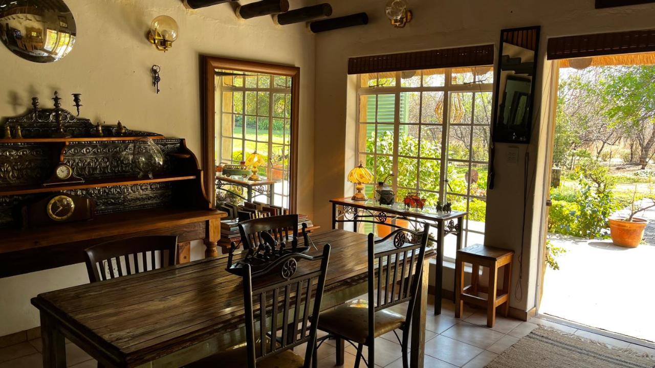 OppiPlasie Guest House Brits Exterior foto